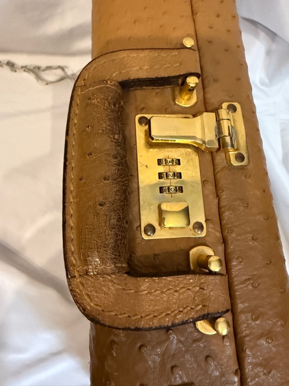 Atlas Brief Case Ostrich Leather Tan Briefcase Vintage 18.5 Inches. - Picture 5 of 14